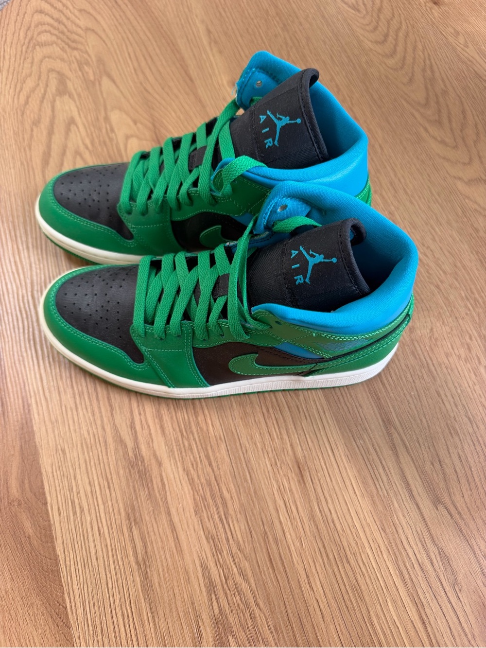 Jordan Women’s High-Top Sneakers in Green/Black with Blue Lining - Picture 2 of 6